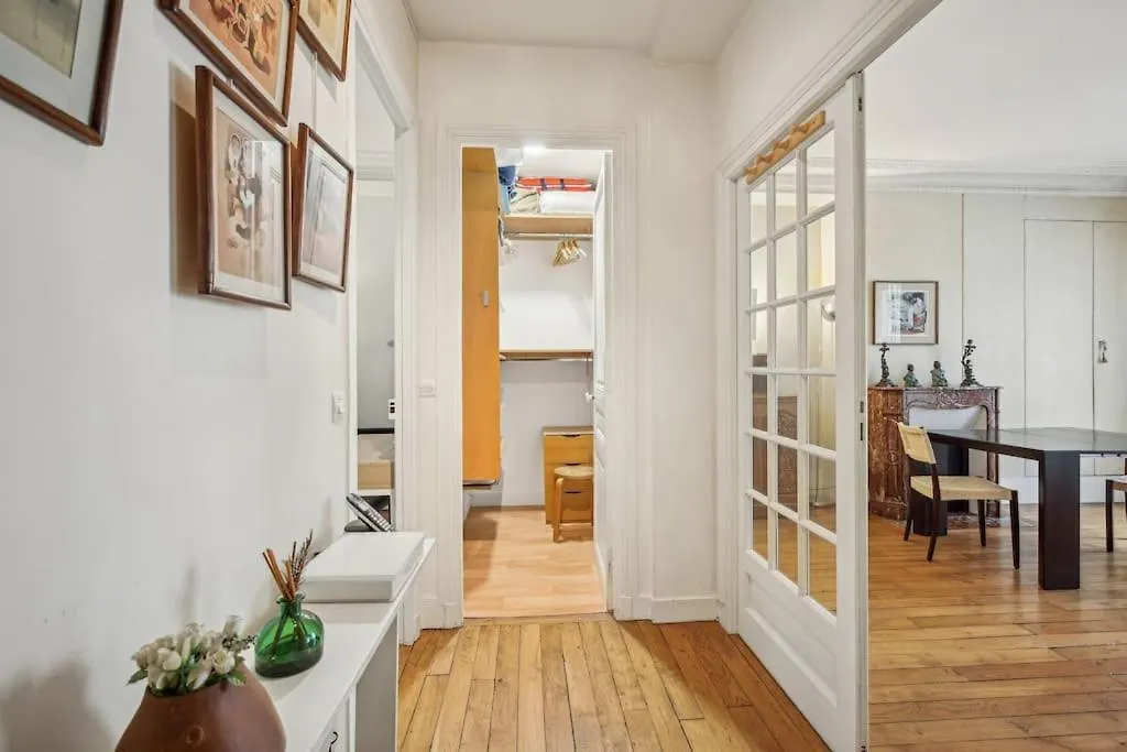 Beautiful Flat Heart Of Xiveme Apartment Paris